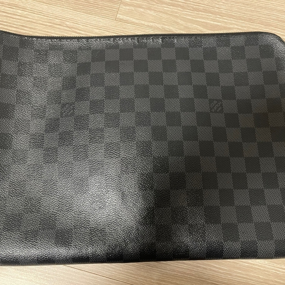 Louis Vuitton Clutch